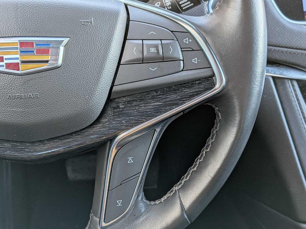 used 2023 Cadillac XT5 car, priced at $29,599