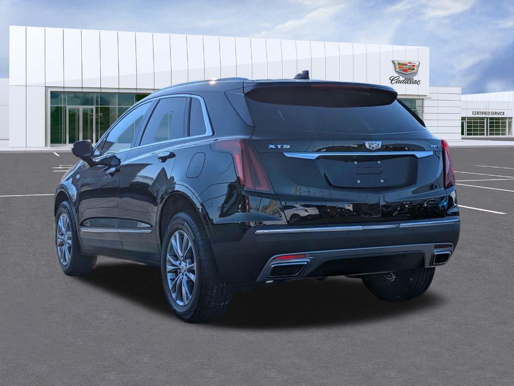 used 2023 Cadillac XT5 car, priced at $29,599