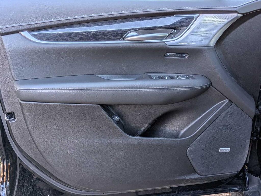 used 2023 Cadillac XT5 car, priced at $29,599