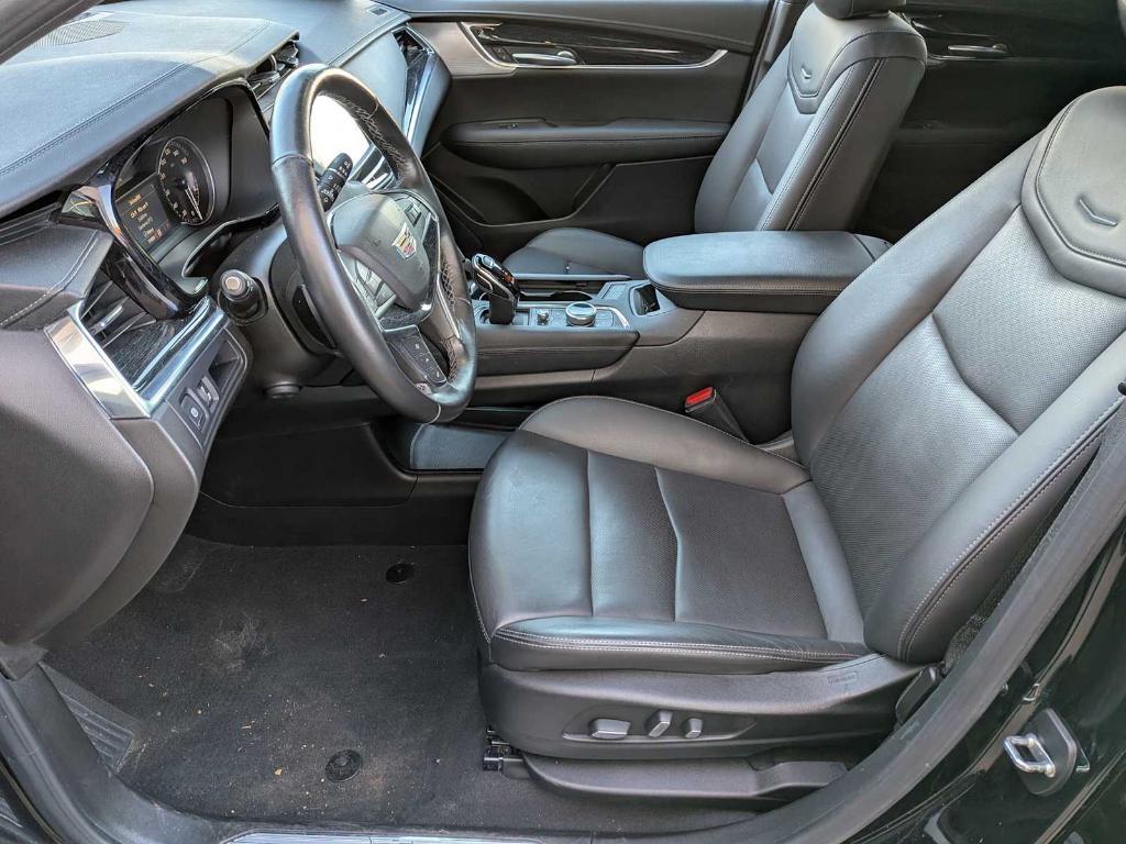 used 2023 Cadillac XT5 car, priced at $29,599
