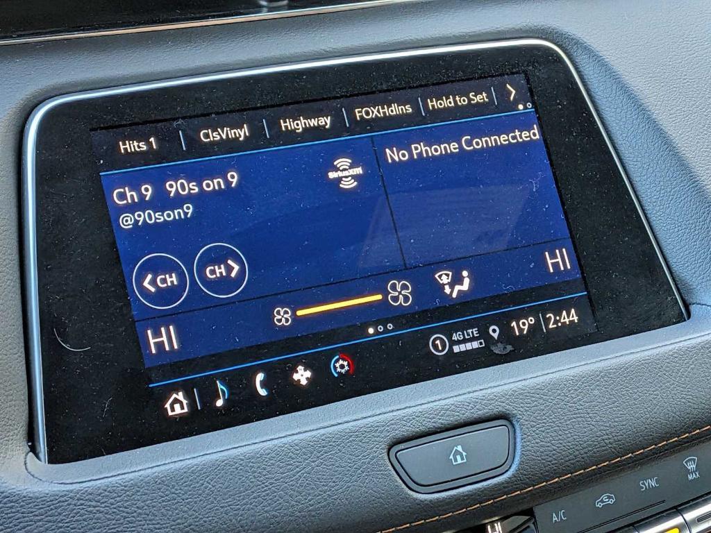 used 2023 Cadillac XT4 car, priced at $27,999