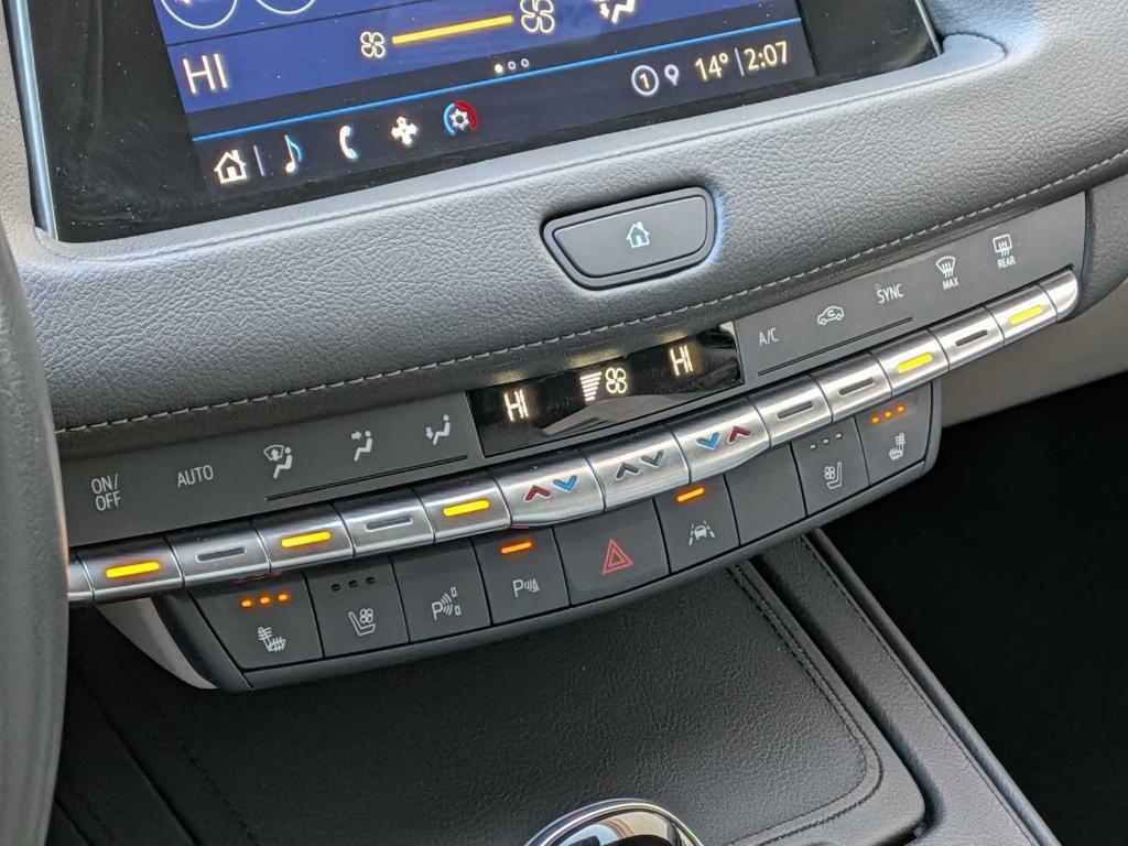 used 2023 Cadillac XT4 car, priced at $31,999