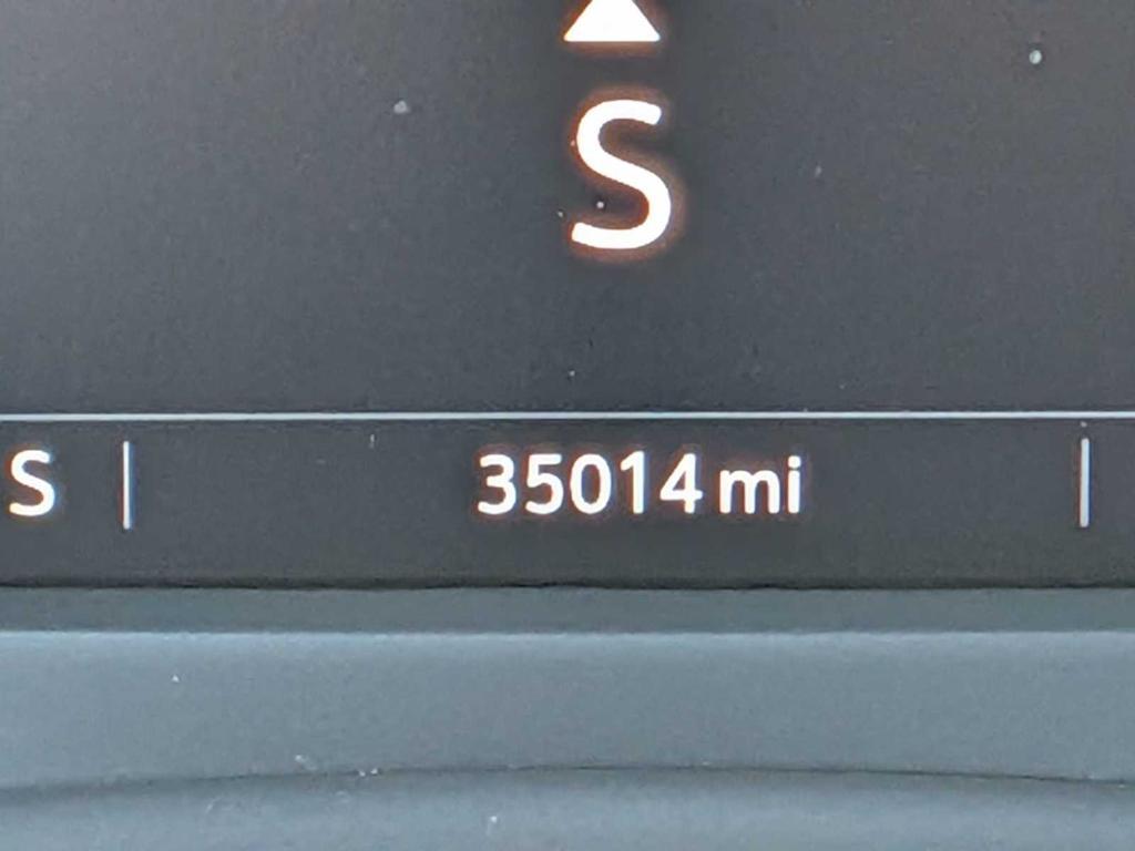 used 2023 Cadillac XT4 car, priced at $29,299