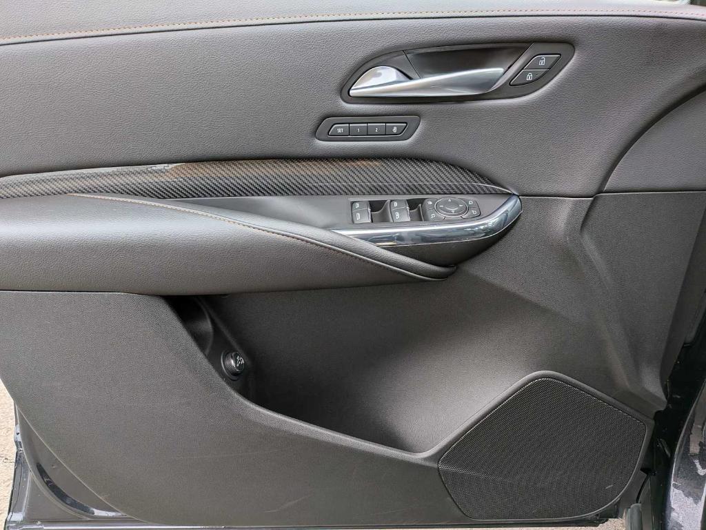 used 2023 Cadillac XT4 car, priced at $29,999