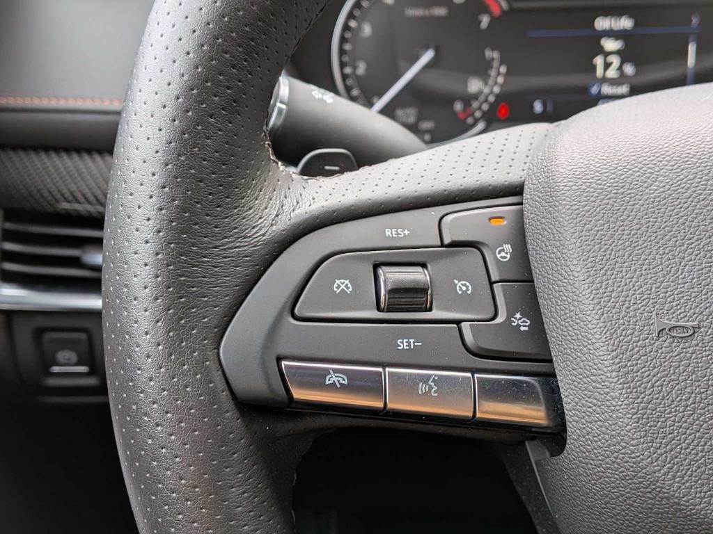 used 2023 Cadillac XT4 car, priced at $29,999