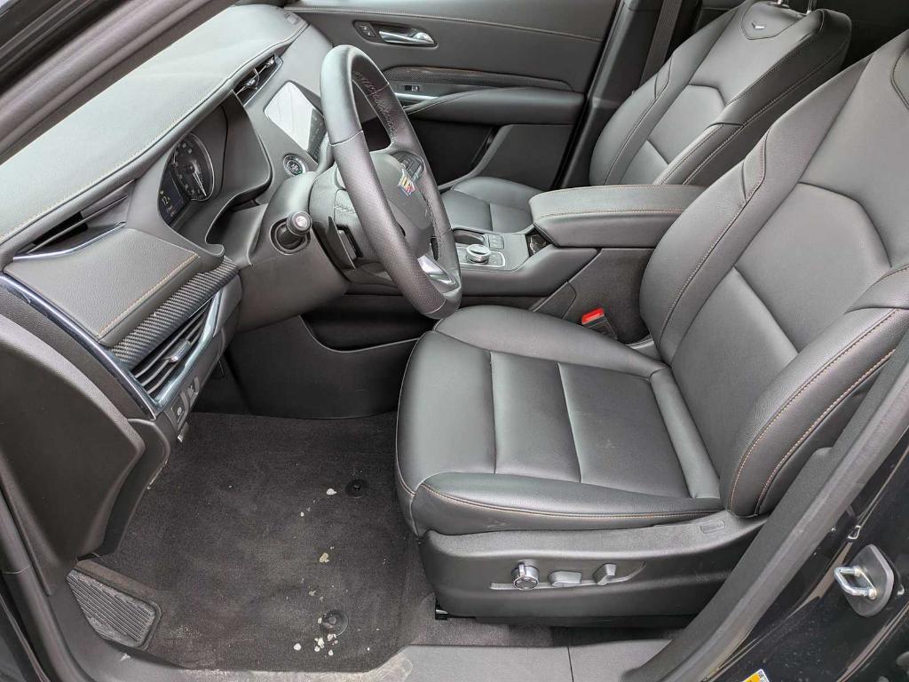 used 2023 Cadillac XT4 car, priced at $29,999