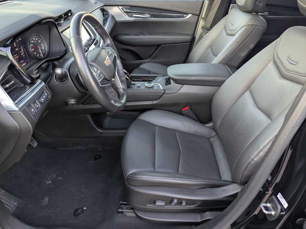 used 2023 Cadillac XT5 car, priced at $27,999