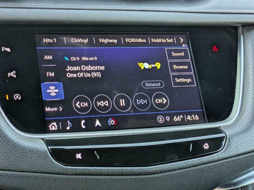 used 2023 Cadillac XT5 car, priced at $27,999