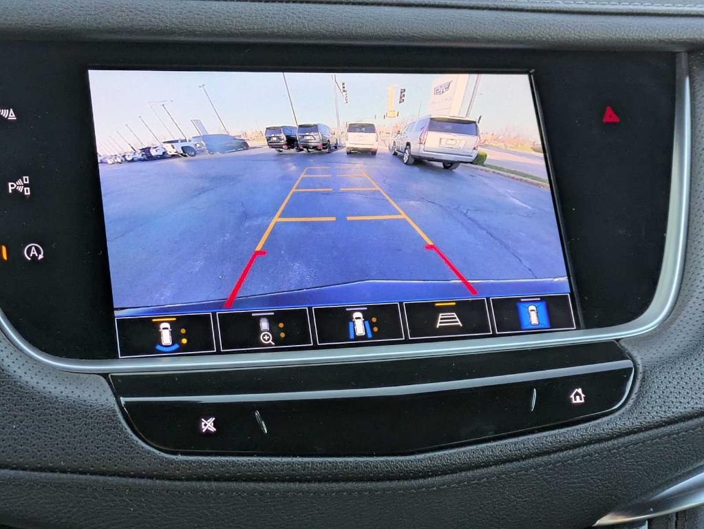 used 2023 Cadillac XT5 car, priced at $27,999