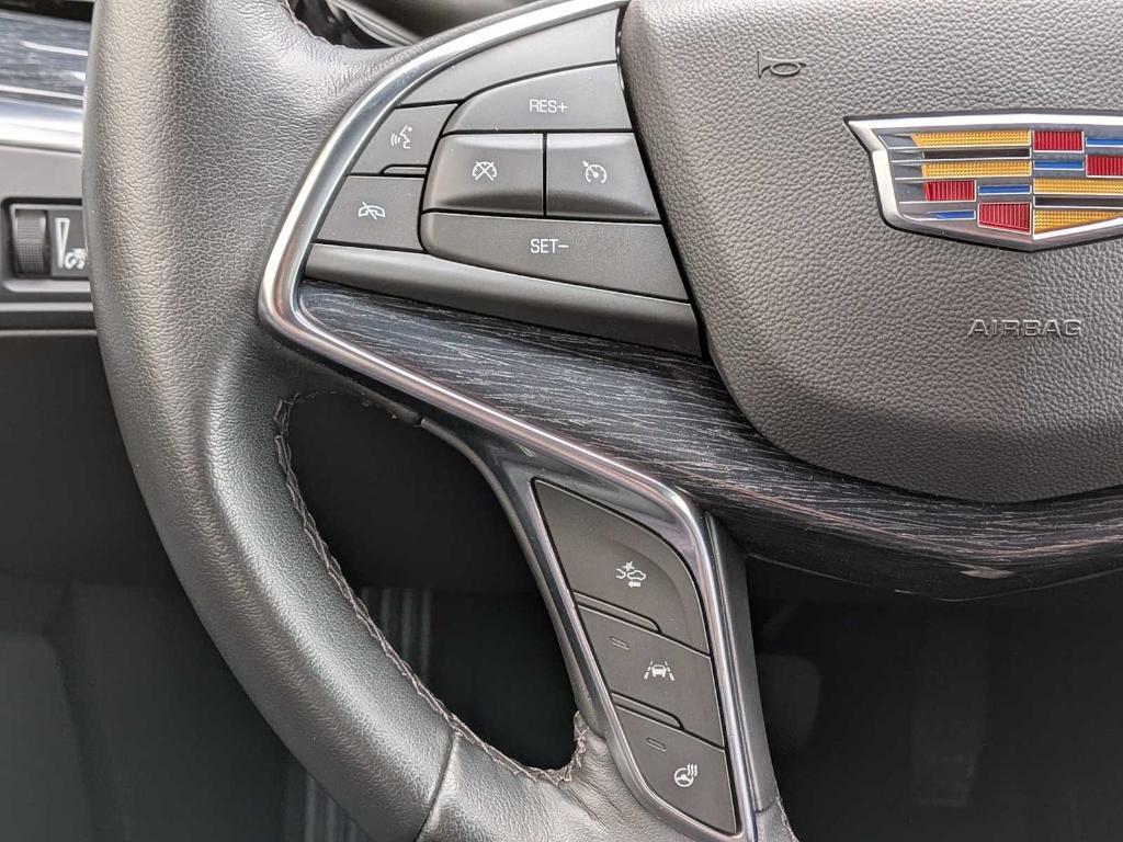 used 2023 Cadillac XT5 car, priced at $36,299