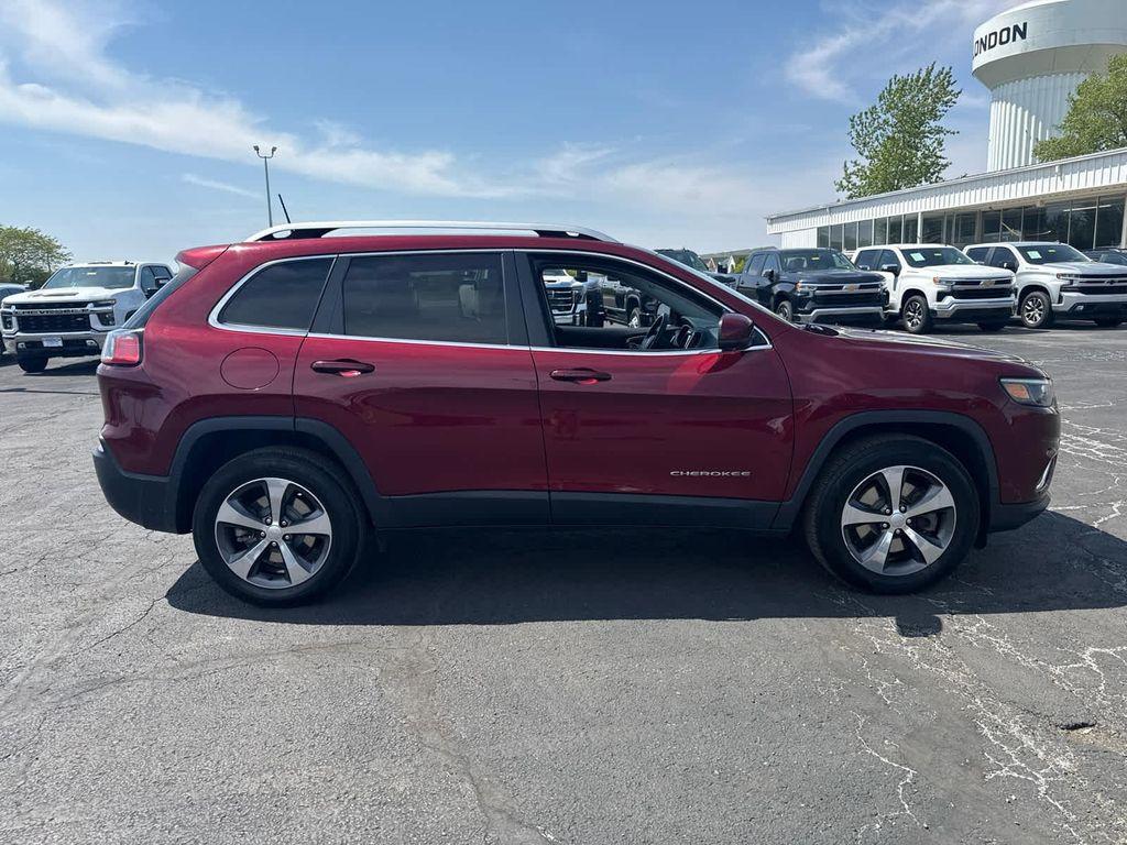 used 2020 Jeep Cherokee car, priced at $18,141