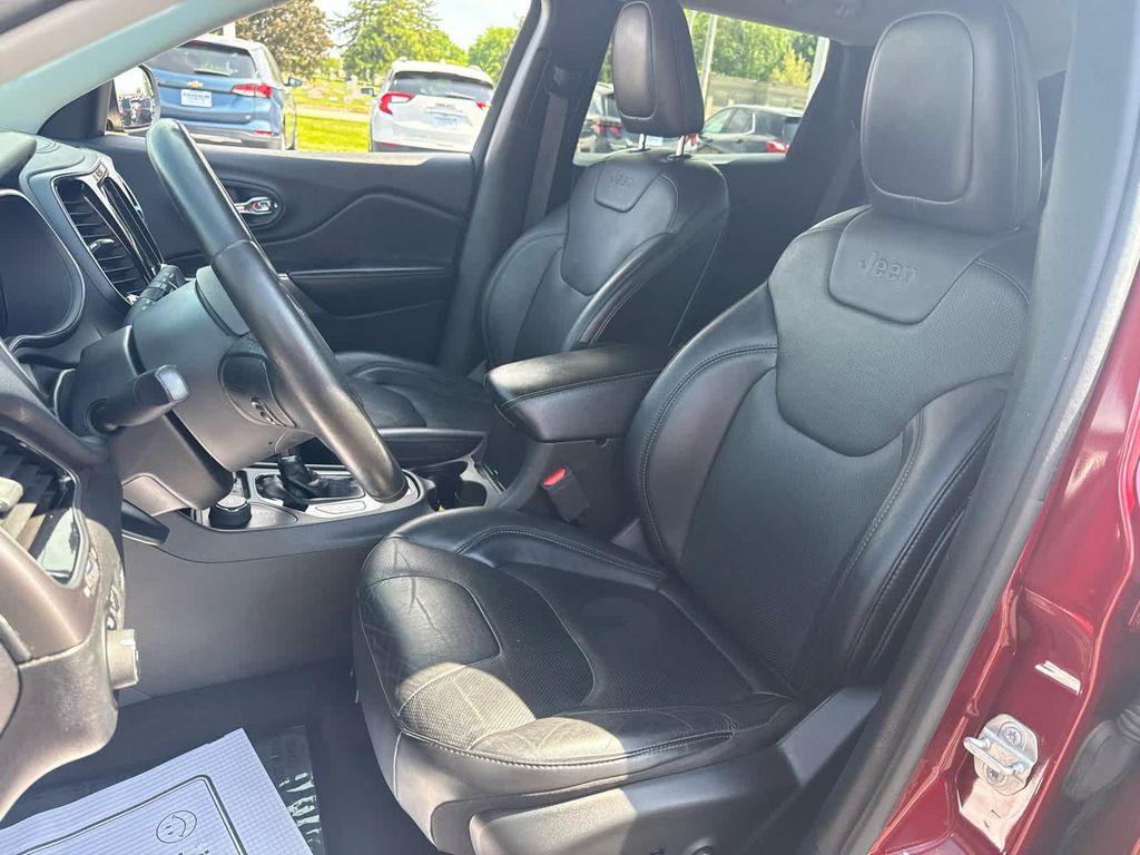 used 2020 Jeep Cherokee car, priced at $18,141