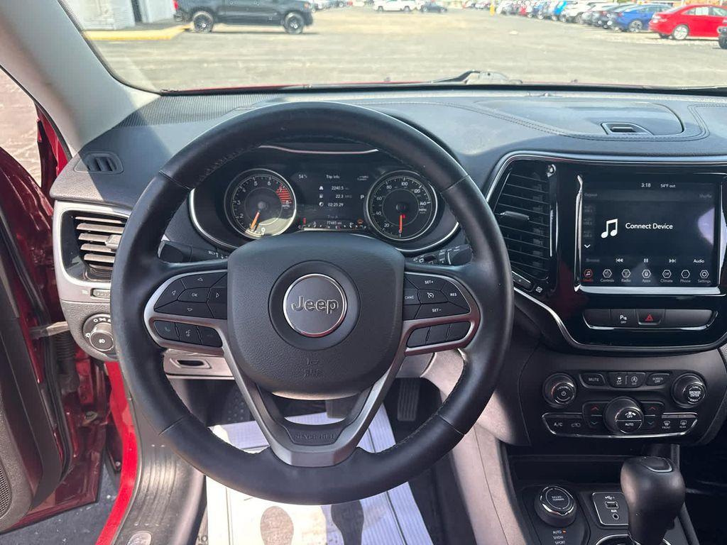 used 2020 Jeep Cherokee car, priced at $18,141