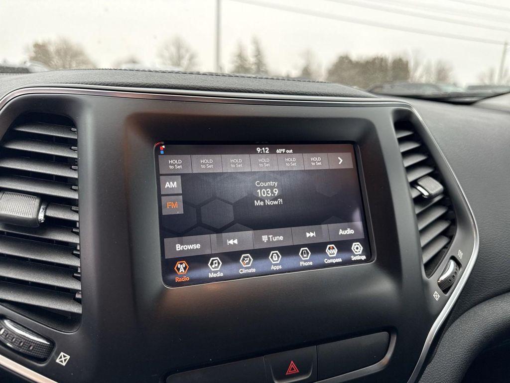 used 2019 Jeep Cherokee car, priced at $9,495