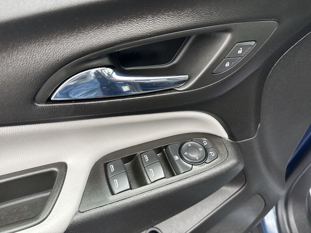 used 2024 Chevrolet Equinox car, priced at $22,495