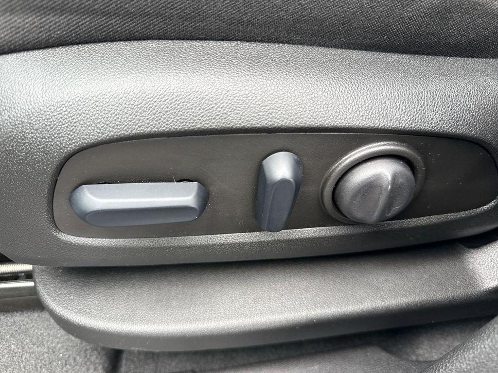 used 2024 Chevrolet Equinox car, priced at $22,400