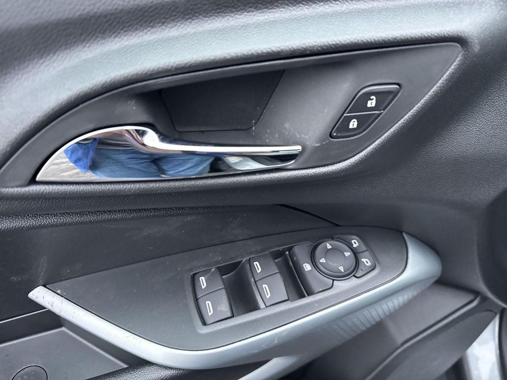 new 2026 Chevrolet Trax car, priced at $25,155