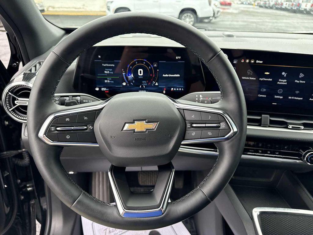 used 2026 Chevrolet Equinox car, priced at $26,900