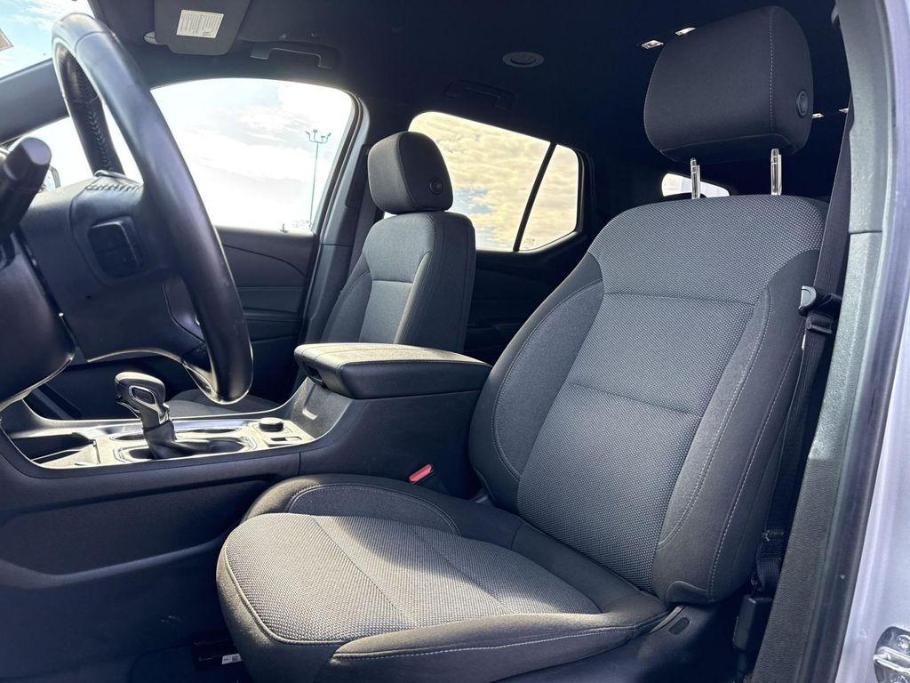 used 2022 Chevrolet Traverse car, priced at $24,795