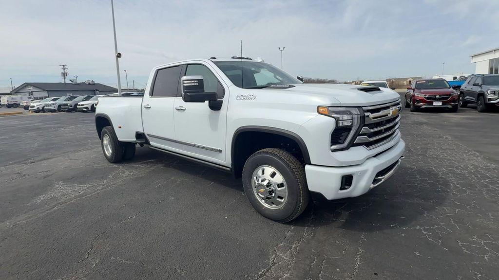 new 2026 Chevrolet Silverado 3500 car, priced at $95,705