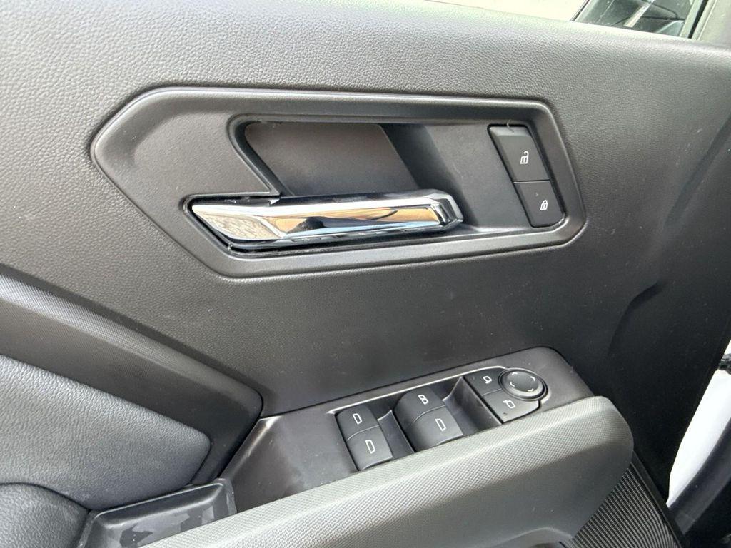 new 2025 GMC Canyon car, priced at $40,095