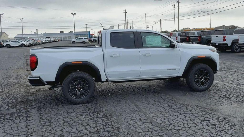 new 2025 GMC Canyon car, priced at $40,095