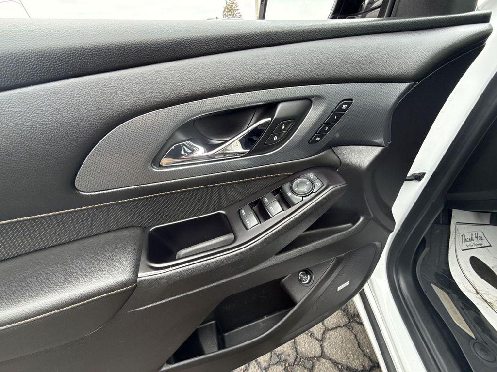 used 2020 Chevrolet Traverse car, priced at $22,495