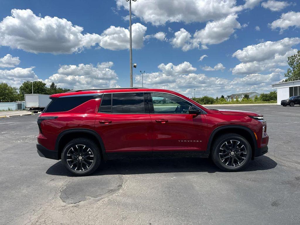 new 2026 Chevrolet Traverse car, priced at $50,440