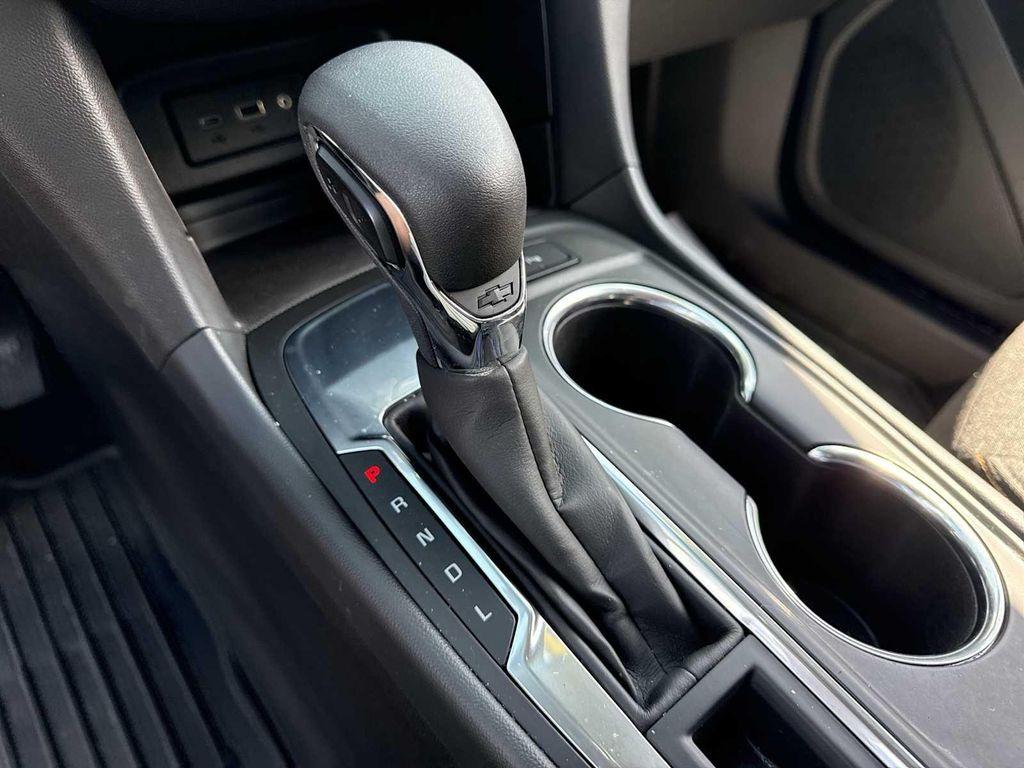 used 2024 Chevrolet Equinox car, priced at $24,495