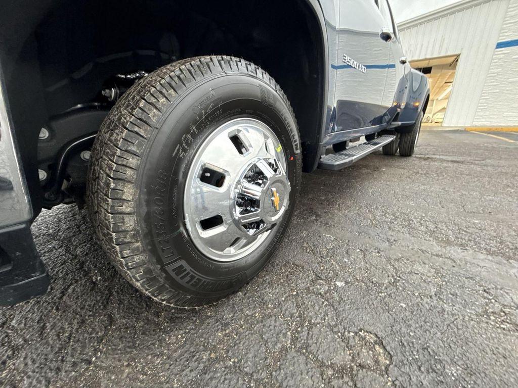 new 2026 Chevrolet Silverado 3500 car, priced at $87,240