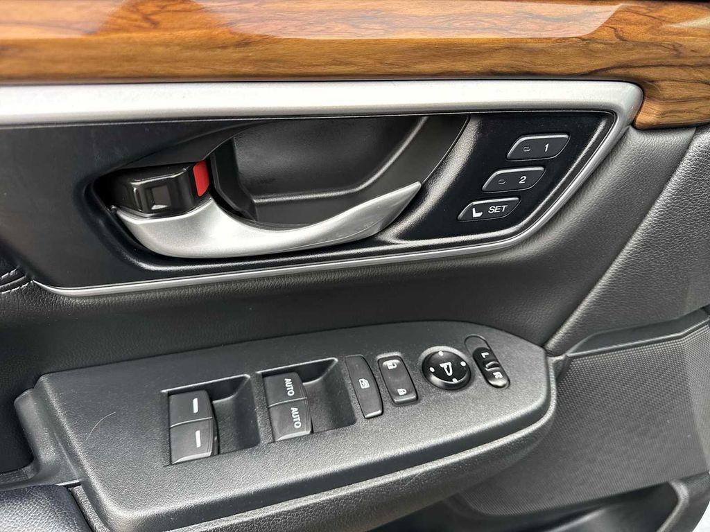 used 2020 Honda CR-V car, priced at $24,400