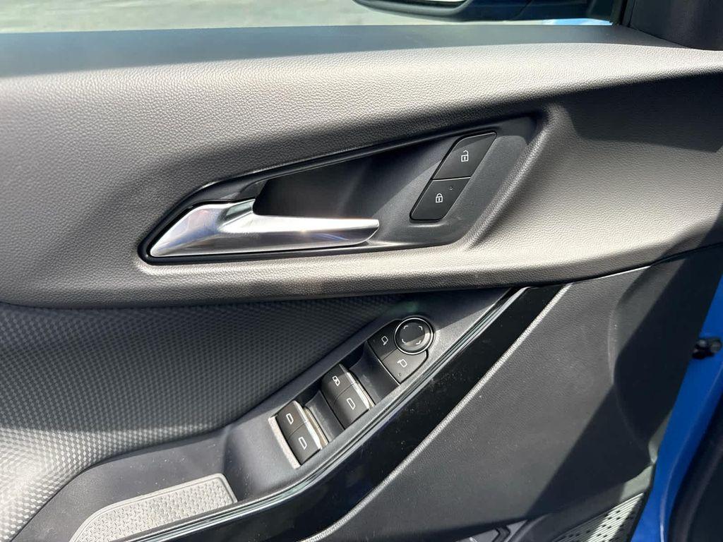 new 2026 Chevrolet Equinox car, priced at $37,415