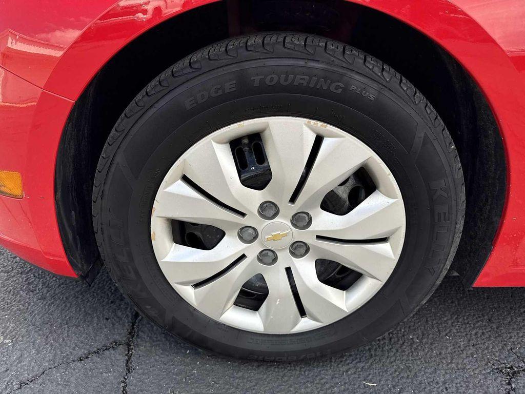 used 2014 Chevrolet Cruze car, priced at $5,990