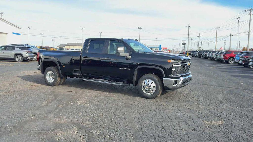 new 2026 Chevrolet Silverado 3500 car, priced at $79,630