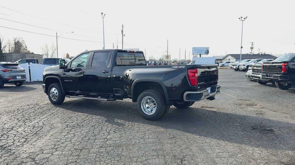 new 2026 Chevrolet Silverado 3500 car, priced at $79,630