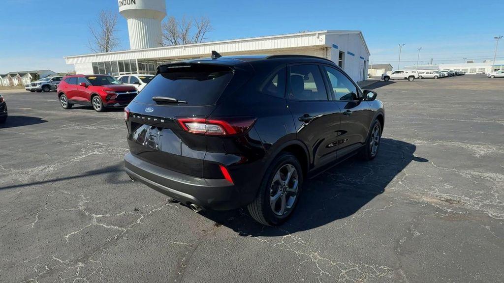 used 2025 Ford Escape car, priced at $25,400