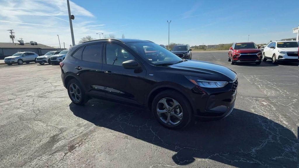 used 2025 Ford Escape car, priced at $25,400
