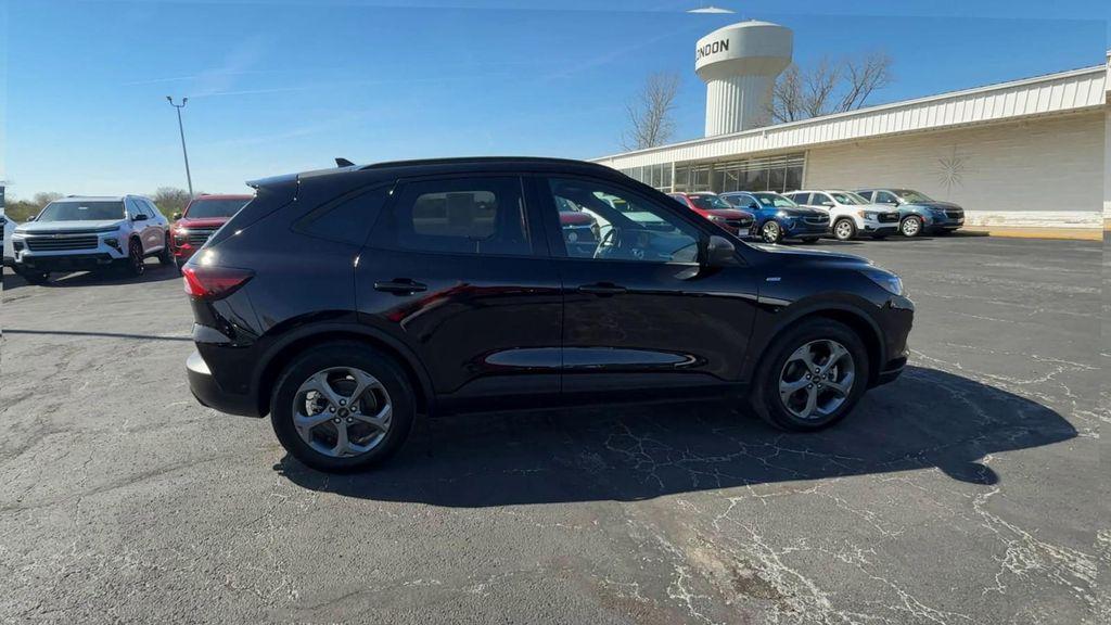 used 2025 Ford Escape car, priced at $25,400
