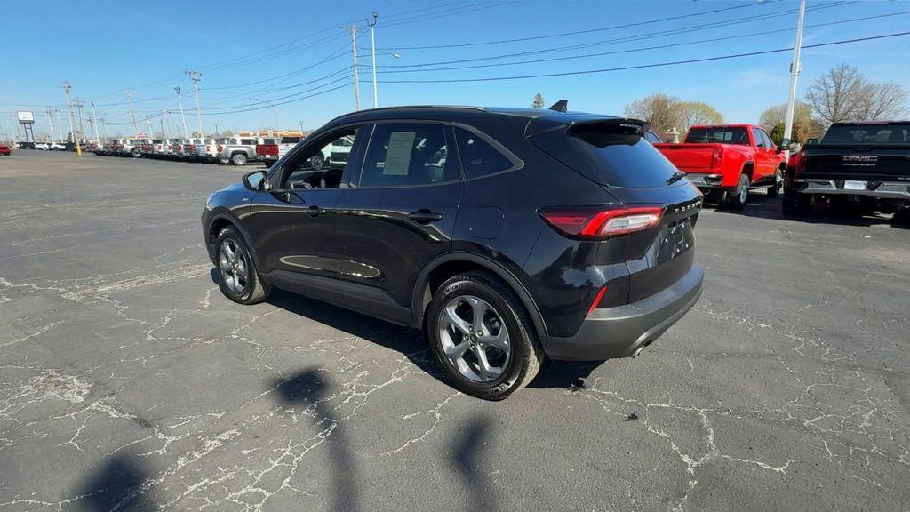 used 2025 Ford Escape car, priced at $25,400