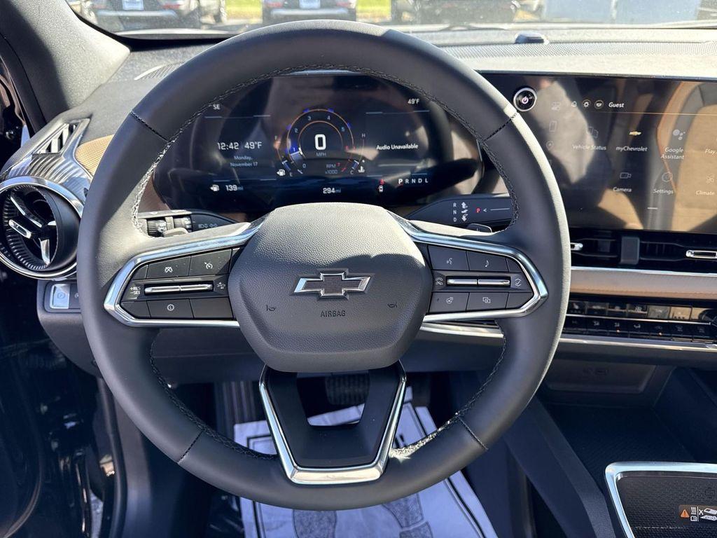 new 2026 Chevrolet Equinox car, priced at $35,395