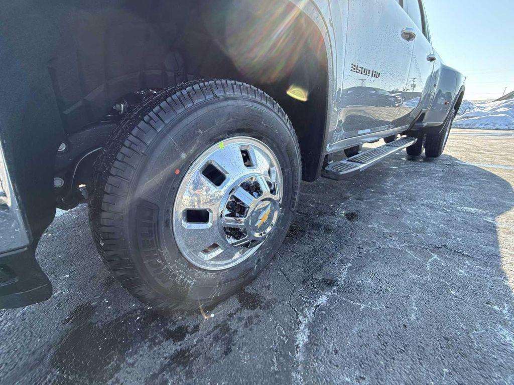 new 2026 Chevrolet Silverado 3500 car, priced at $85,450