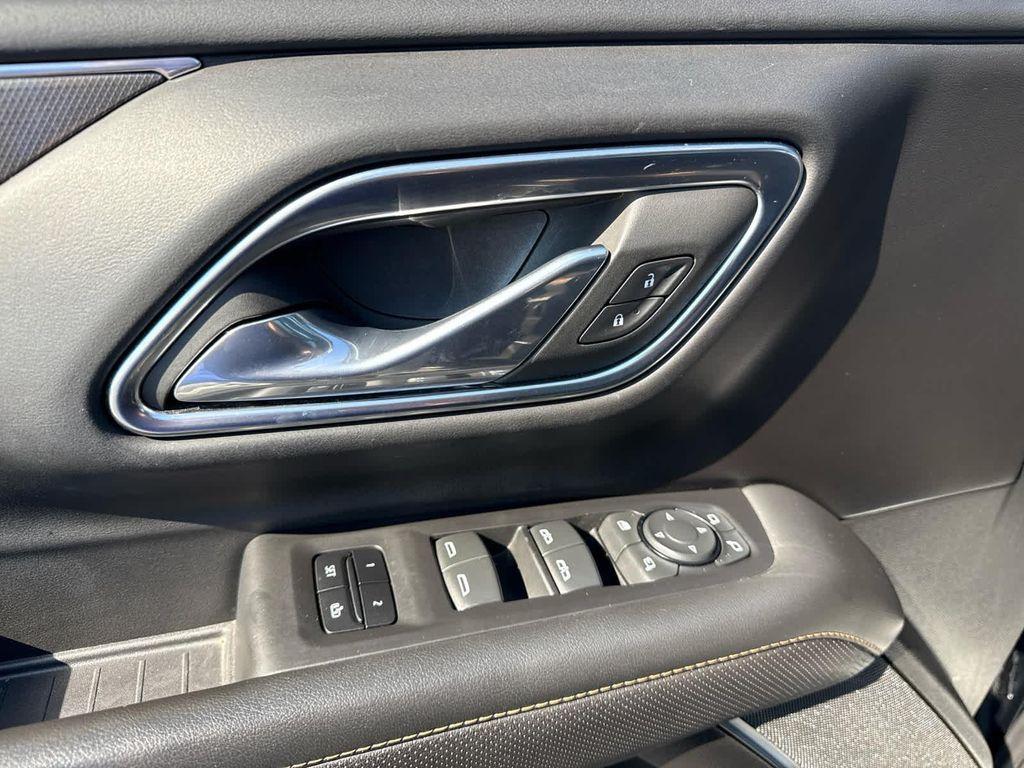 used 2023 GMC Yukon car, priced at $59,800