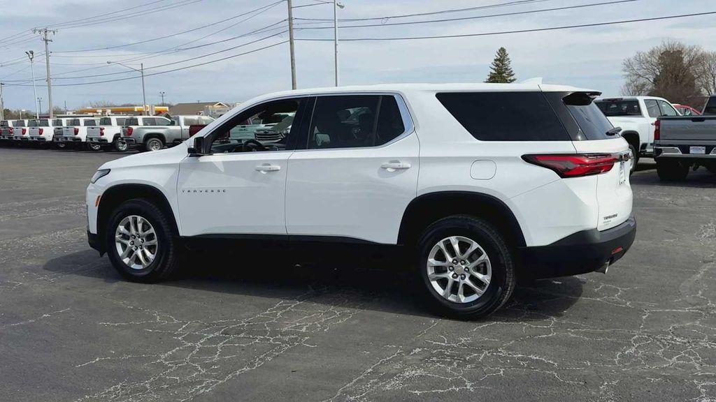 used 2023 Chevrolet Traverse car, priced at $25,495