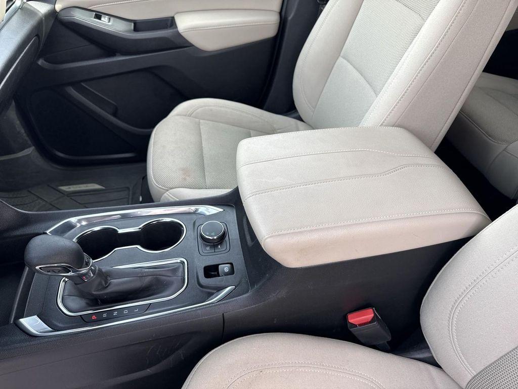 used 2023 Chevrolet Traverse car, priced at $25,800