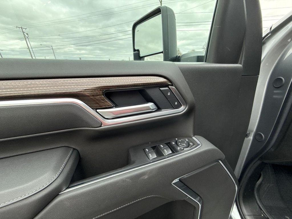 new 2026 Chevrolet Silverado 3500 car, priced at $79,630