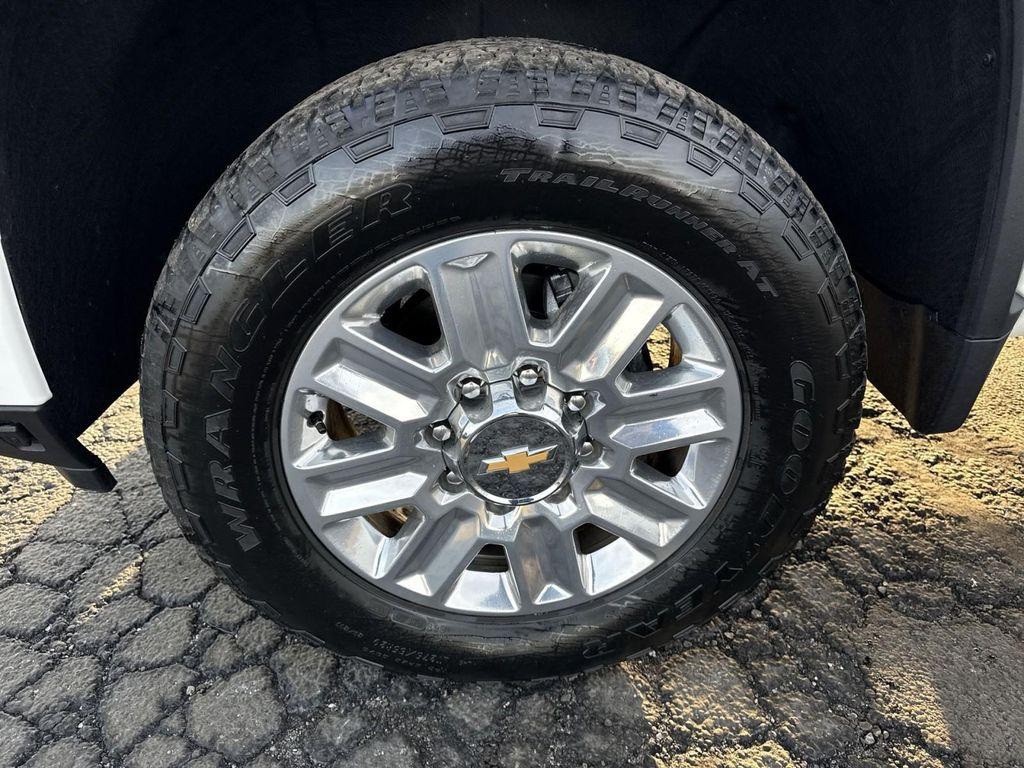 used 2025 Chevrolet Silverado 2500 car, priced at $71,495