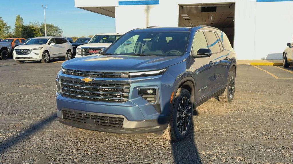 new 2026 Chevrolet Traverse car, priced at $46,620