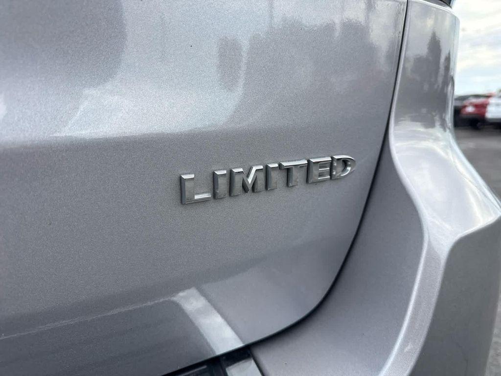 used 2020 Jeep Grand Cherokee car, priced at $13,990