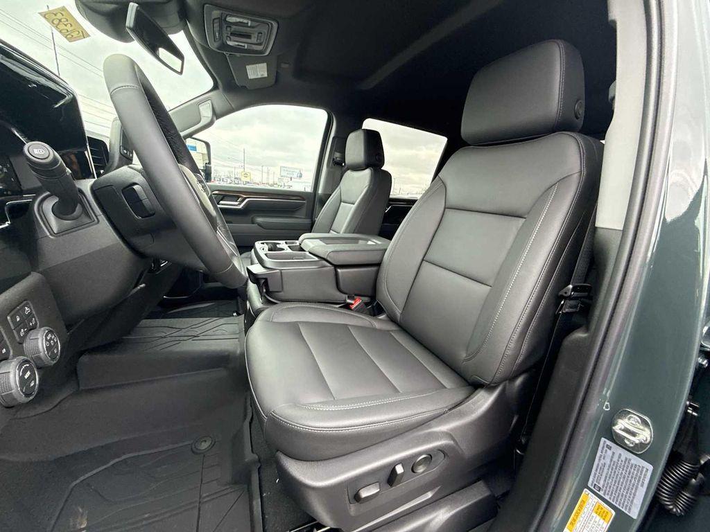new 2026 Chevrolet Silverado 3500 car, priced at $80,125