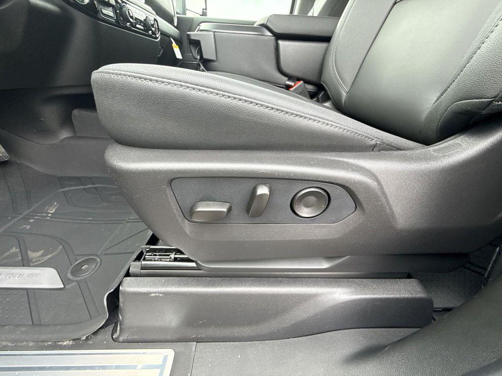 new 2026 Chevrolet Silverado 3500 car, priced at $80,125